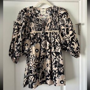 Umgee Black and Cream Floral Blouse